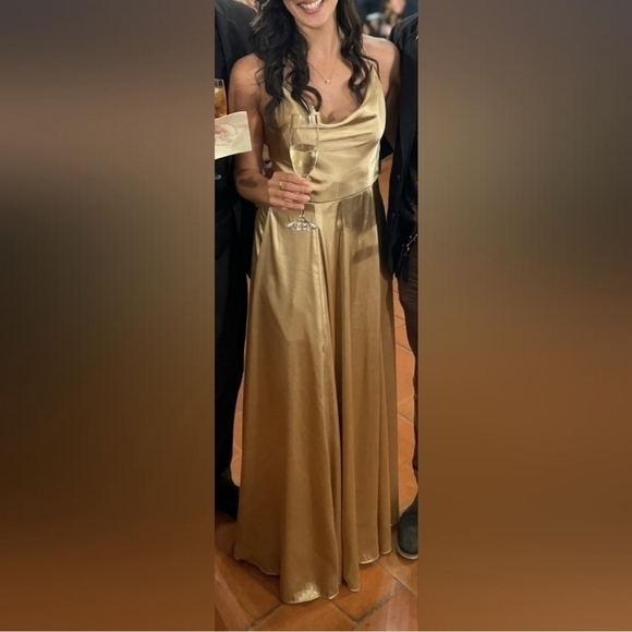 David's Bridal GALINA SIGNATURE Charmeuse Cowl Neck Dress W Lace Up Back Size 2 - Picture 6 of 6